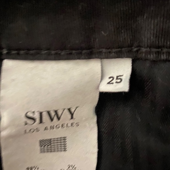 Siwy Camilla Cut Off Short in Up All Night - Picture 4 of 6